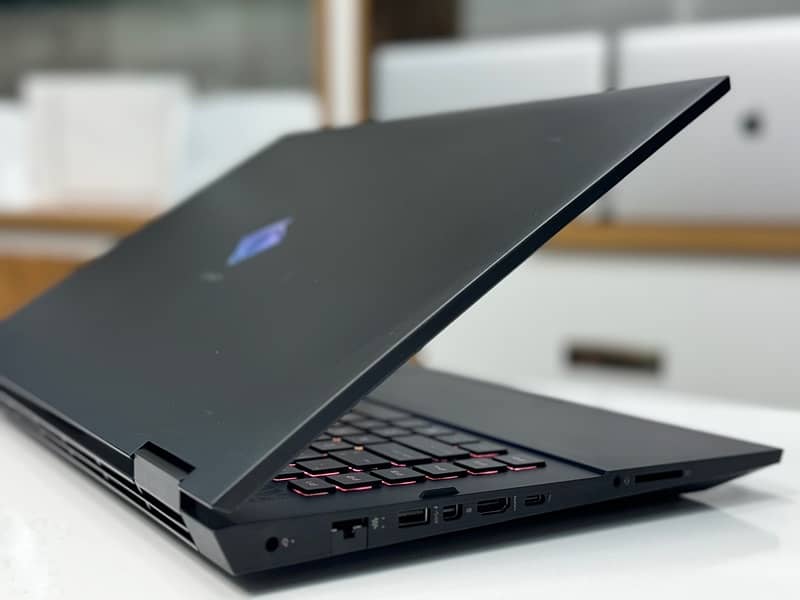 Hp Omen Gaming Laptop Core i7-11th Generation With Rtx 3080 - 16GB gpu 5