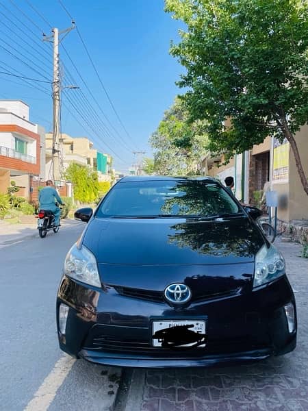 Toyota Prius 2013 1