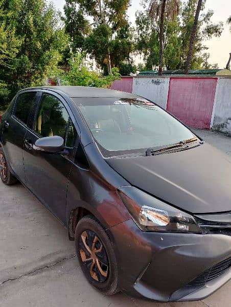 Toyota Vitz 2014 11