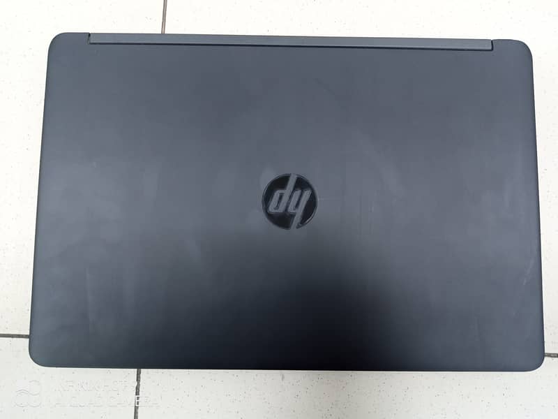 HP core i3, 4th generation. 128 gb SSD,4 gb RAM,500gb HDD,15" display 5