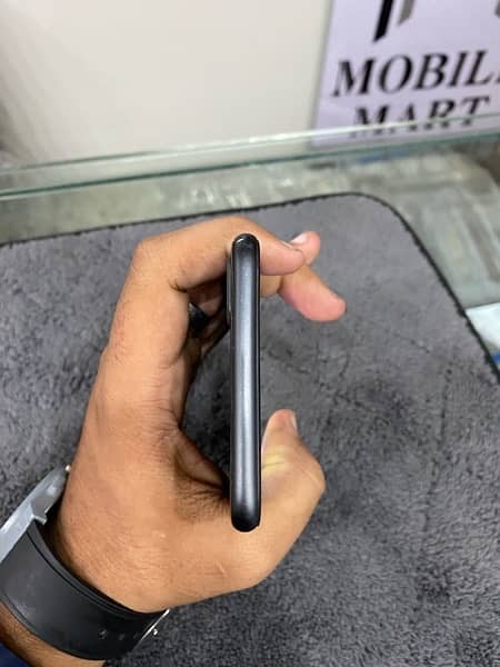 iPhone 8 Plus 256gb pta approved 4