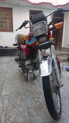 HONDA CD70