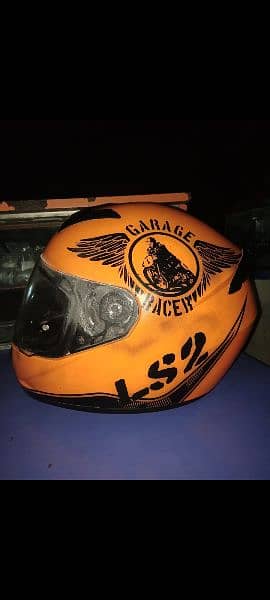 LS2 HELMET (size XL, With one Extra VISOR free) 1