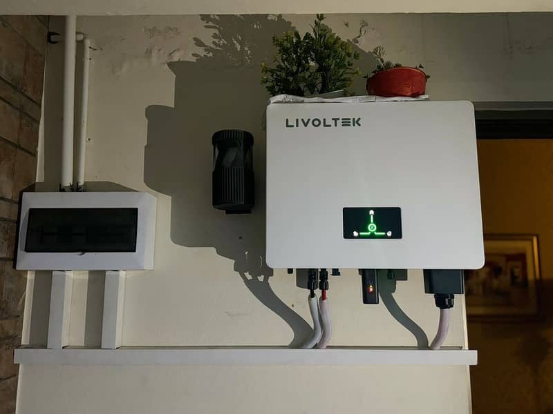 solar inverter Livoltek Hybrid 10k to125kw fresh solar inverter stock 3