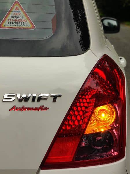 Suzuki Swift 1.3 DLX NAVIGATION AUTOMATIC 2018 4