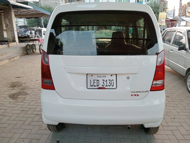 Suzuki Wagon R 2017 12