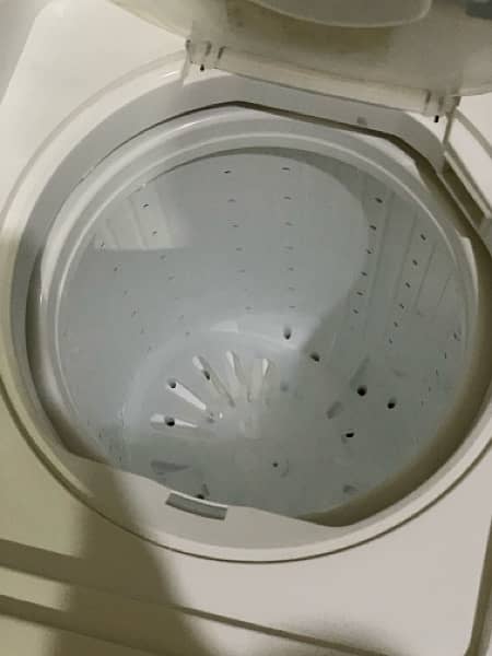 KENWOOD 10KG TWIN TUB SEMI AUTOMATIC WASHING MACHINE Model KWM-1012S 1