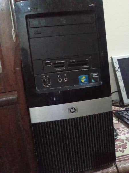 Hp CPU ddr3 2ram 148 rom, lcd 15 inch without stand and 1 keyboard 1