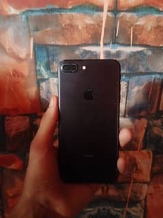 iPhone 7 Plus  pta aprowoud  32gb call me my number 03332705349