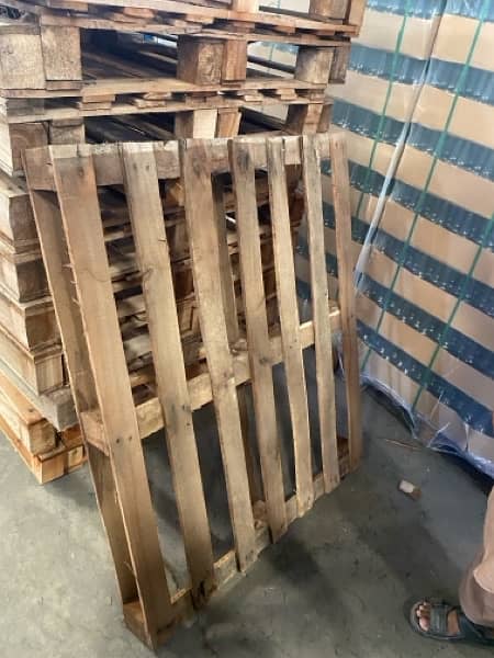 wooden pallet 1