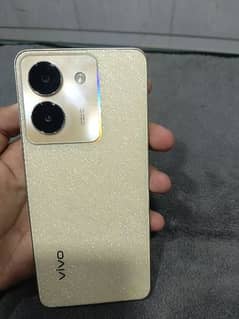 vivo y 36 8/256 1 month used box charger available