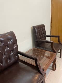 office chairs set in fine leather quality