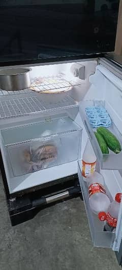 10 months used fridge i want to sale