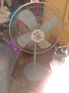 stand Fan and dryer washing machine