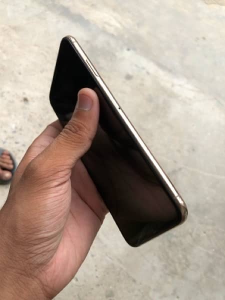 iPhone xs Max PTA Prove sale 4