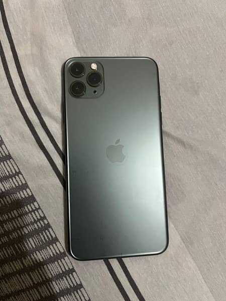 iphone 11 pro max  10/10 4