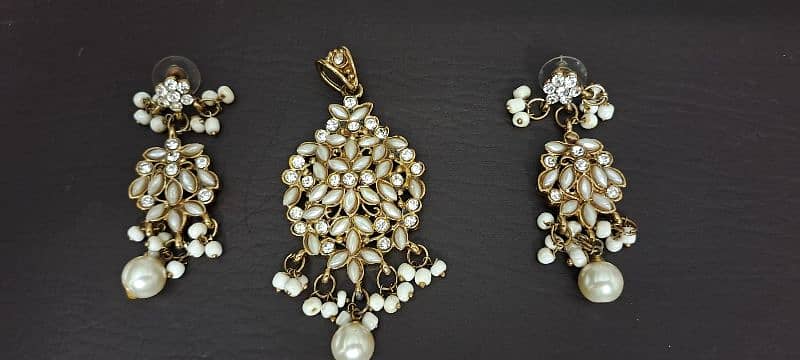 maala pendant set earings in reasonable price 6