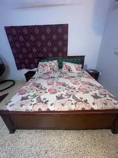 King size bed with mattress,  2 side tables and dresser