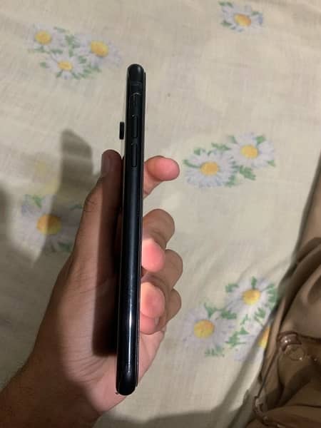 iPhone xr 3