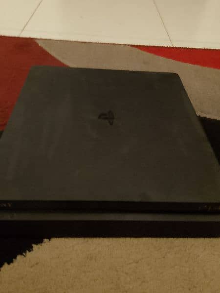 PS4 in great condition with box and 11 games 2