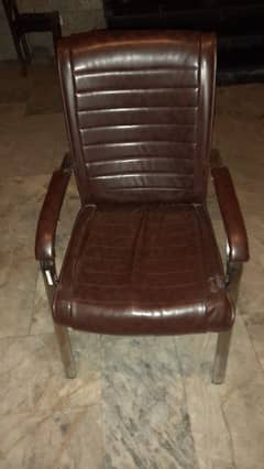 100 Computer Chairs - Slightly used