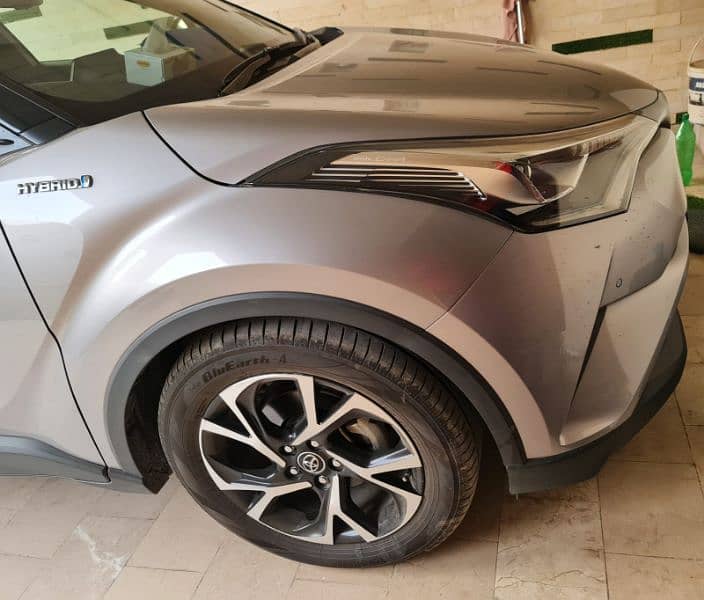 Toyota C-HR 2018 1