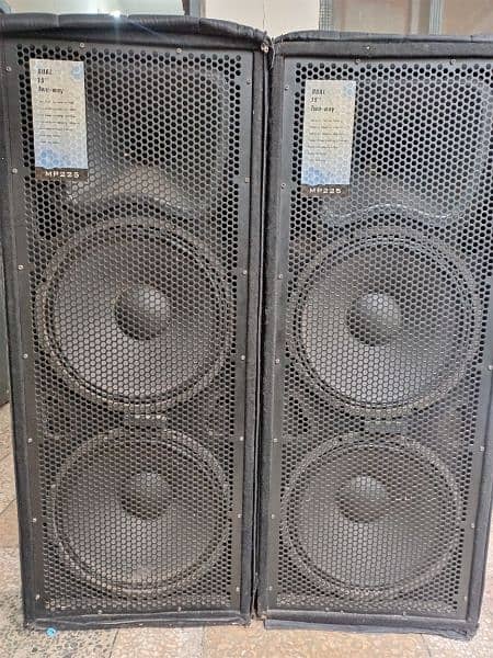 JBL m25 pro SP4 speakers 2 pairs, peavey sp2 speakers 2pairs 7