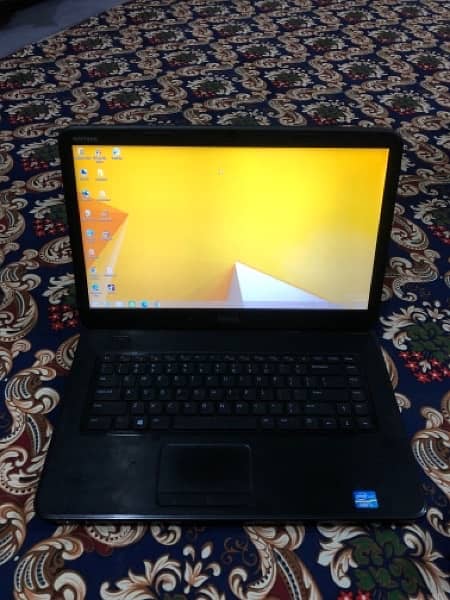 Dell Laptop Core i3 Second Generation 2