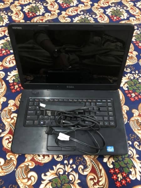 Dell Laptop Core i3 Second Generation 3