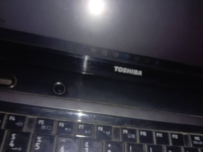 Toshib laptop core i7 4