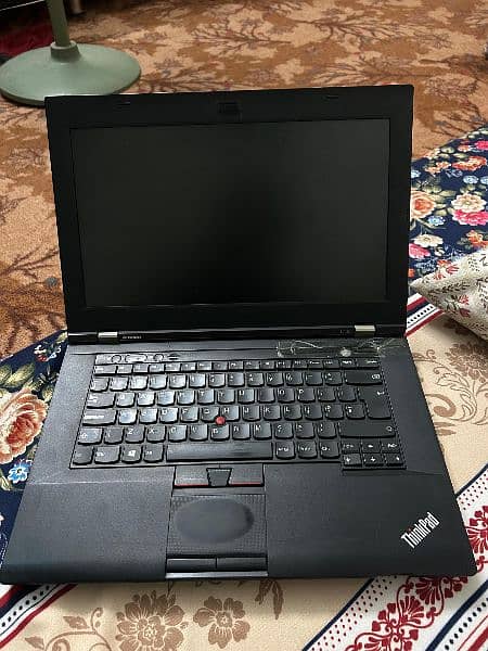 Lenovo Thinkpad L430
core i5
3rd gen 0