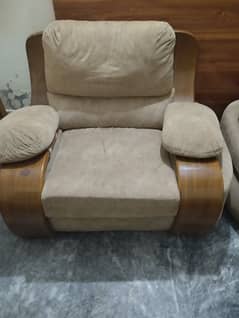 urgent sale luxury 5 seater Sofa Set