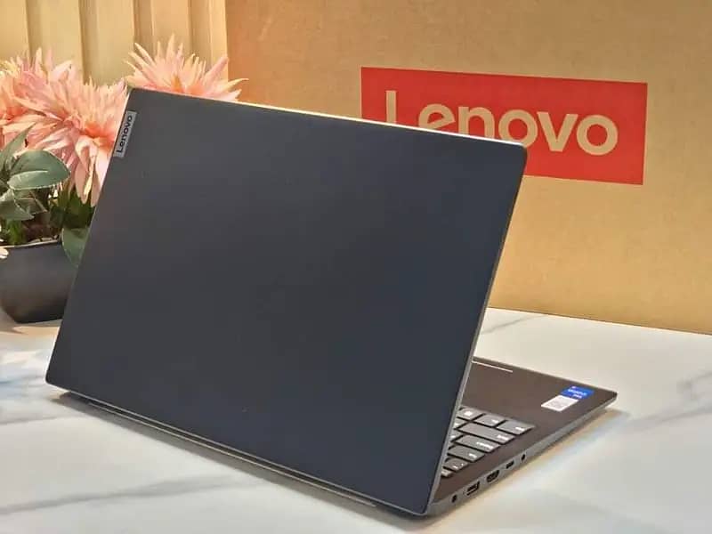 Lenovo v14 G3 core i5 12 generation 16gb 3