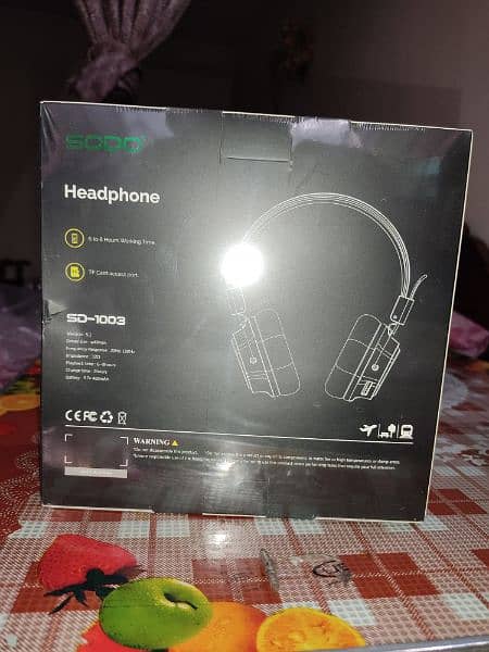 SODO SD 1003 Brand New Sealed pack wireless headphones 2 piece 4