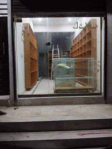 Full gift shop furniture, 12mm shop front glass 0