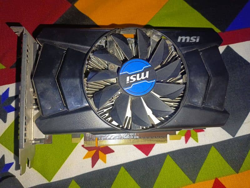 R7 250 2GB 128BIT GRAPHIC CARD 1