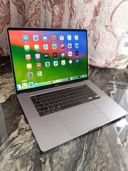 Macbook pro 2019 intel_Core i7 16"inch 3