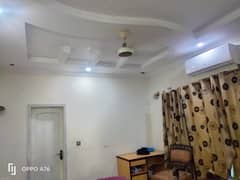 10 Marla Full House With Gas Available For Rent In Bahria Town Lahore