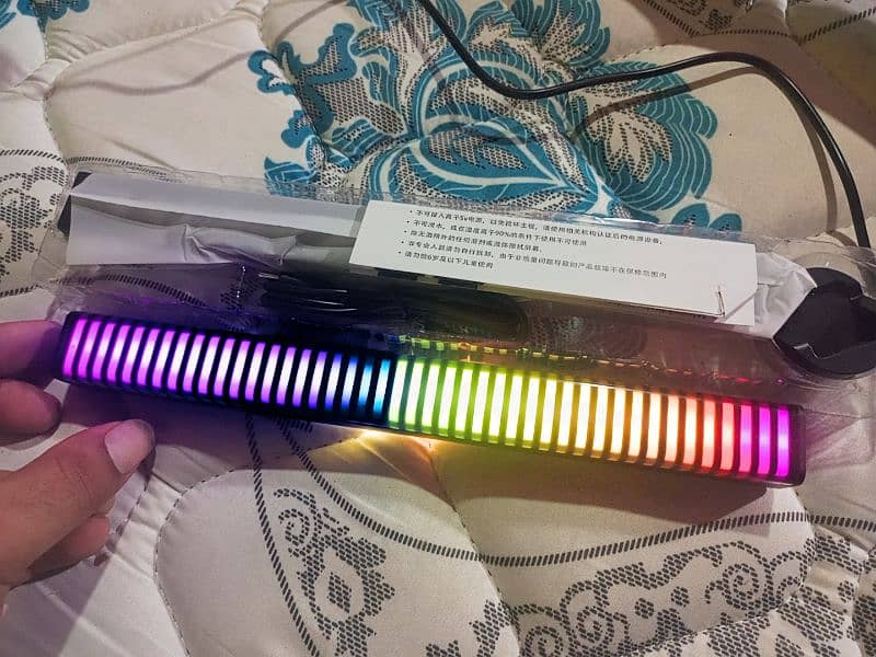 Smart Rgb pick up light 3d brand new 1