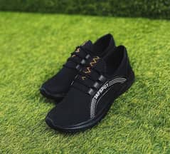 black casual breathable sneakers