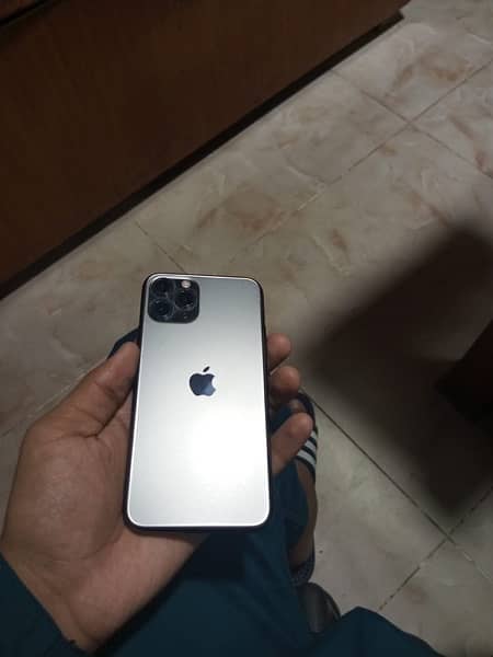 iPhone 11 pro 0