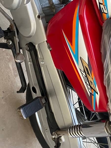 HONDA CG 125 2016 MODEL RED COLOUR GENUINE 9