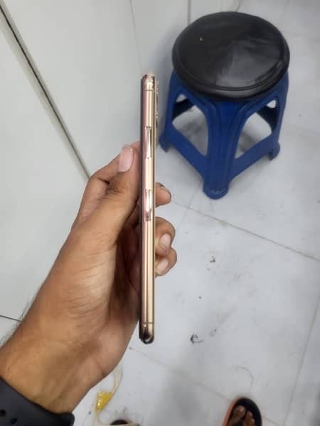 IPHONE 11 PRO MAX 256 Gb PTA APPROVED 4