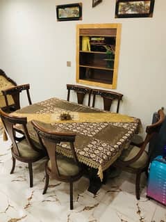 DINING TABLE FOR SALE