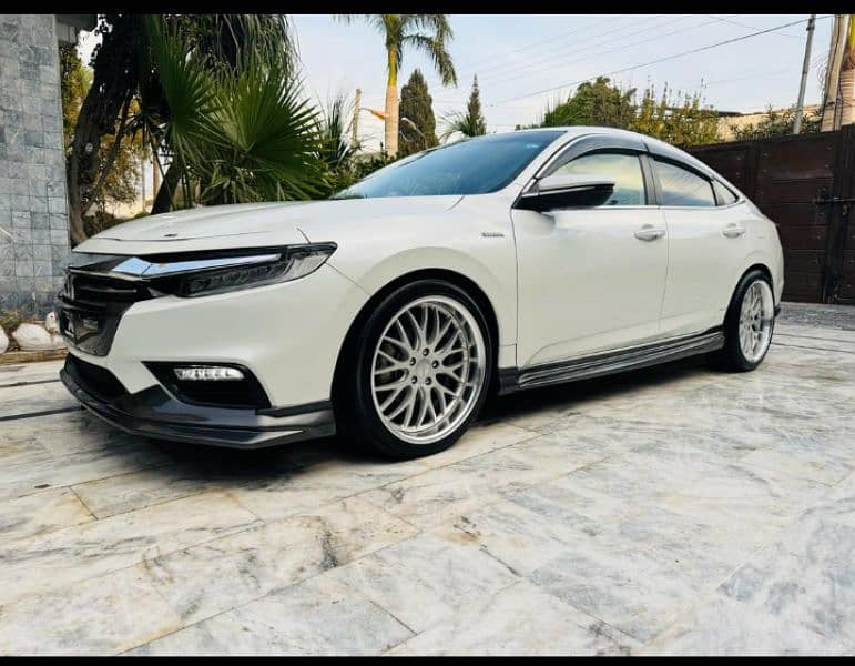 Honda Insight 2020 pearl white 3