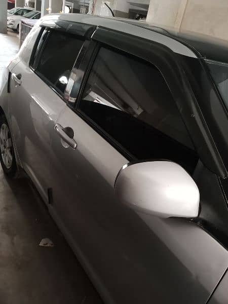 Suzuki Swift 2011 3