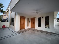 10 Marla double storey Gas house available for rent