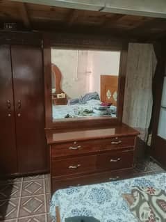 dressing table