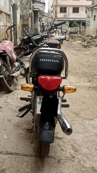 Honda CD 70 3