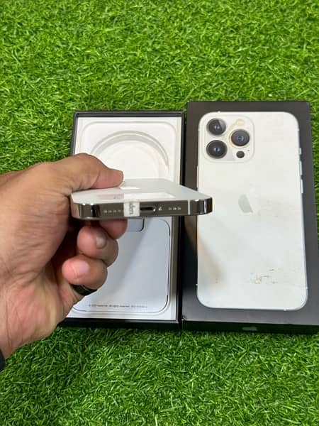 iPhone 13 Pro 256gb non PTA factory unlock with orignal box water pack 4